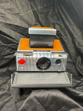 Polaroid SX-70 Land Camera tan and Chrome UNTESTED AS IS